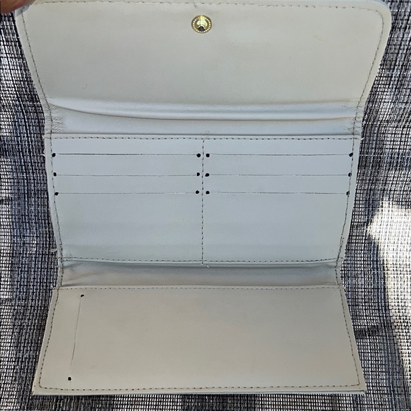 Wallet - Picture 4 of 6